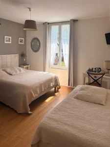 Les Champs Rabats Chambre Hirondelle Chambre Familiale 225x300